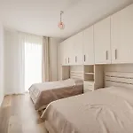 Wave Island Spera B8 Apartment Lido di Jesolo